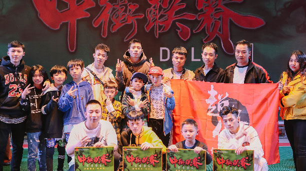 超級(jí)三街舞培訓(xùn)教學(xué)環(huán)境 超級(jí)三街舞培訓(xùn)教學(xué)環(huán)境