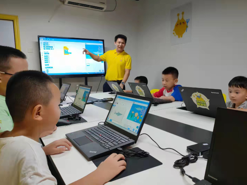 郴州麥咭編程特訓營師生風采