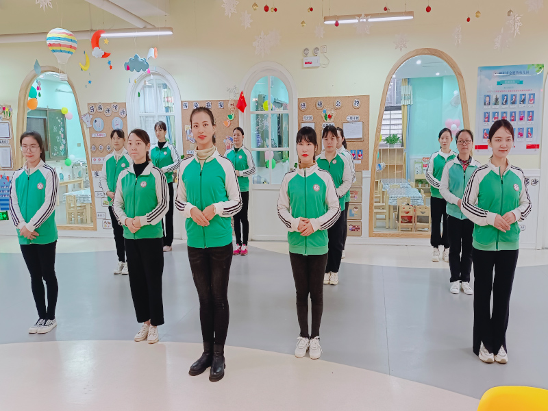 郴州市蘇仙區(qū)金鹿角幼兒園師生風(fēng)采