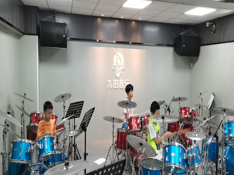 郴州市蘇仙區(qū)九拍現(xiàn)代音樂(lè)學(xué)校師生風(fēng)采