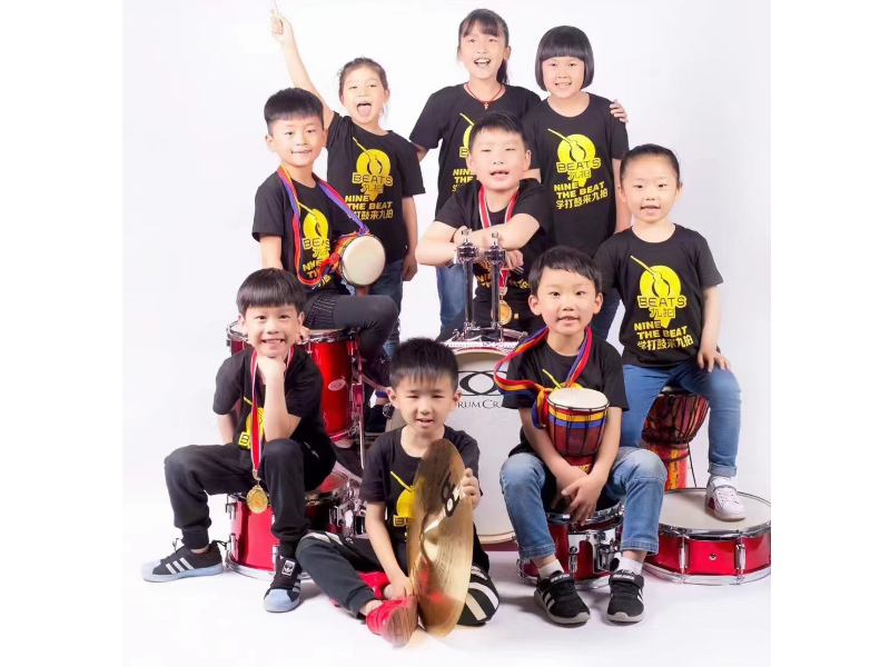 郴州市蘇仙區(qū)九拍現(xiàn)代音樂(lè)學(xué)校師生風(fēng)采